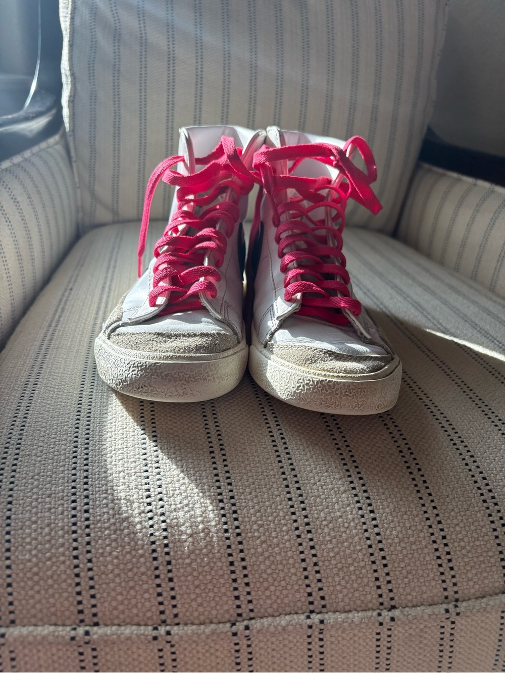 Nike White High-Top Blazers Sneakers with Pink Laces